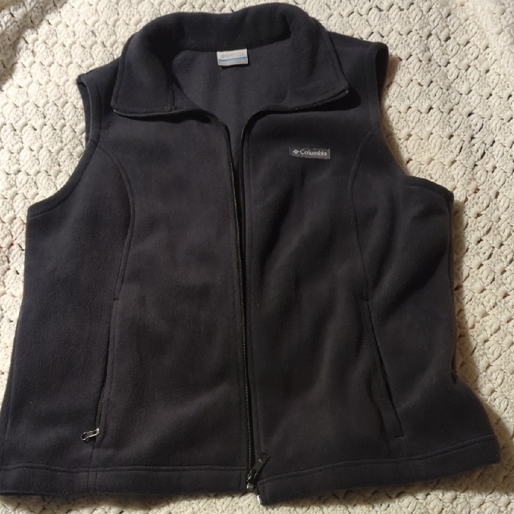 Columbia Charcoal Grey Fleece Vest